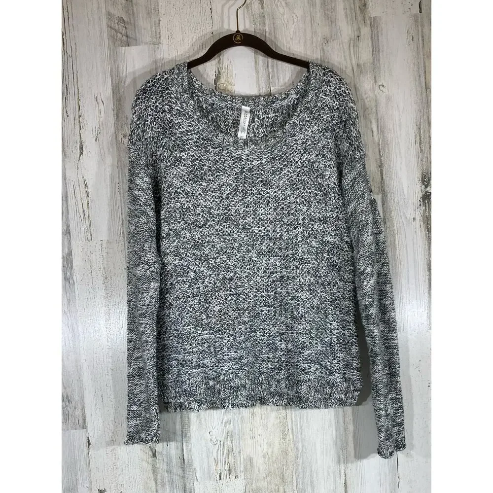Aeropostale Womens Sweater Size‎ XL (Medium) Gray White Marled Scoop Neck